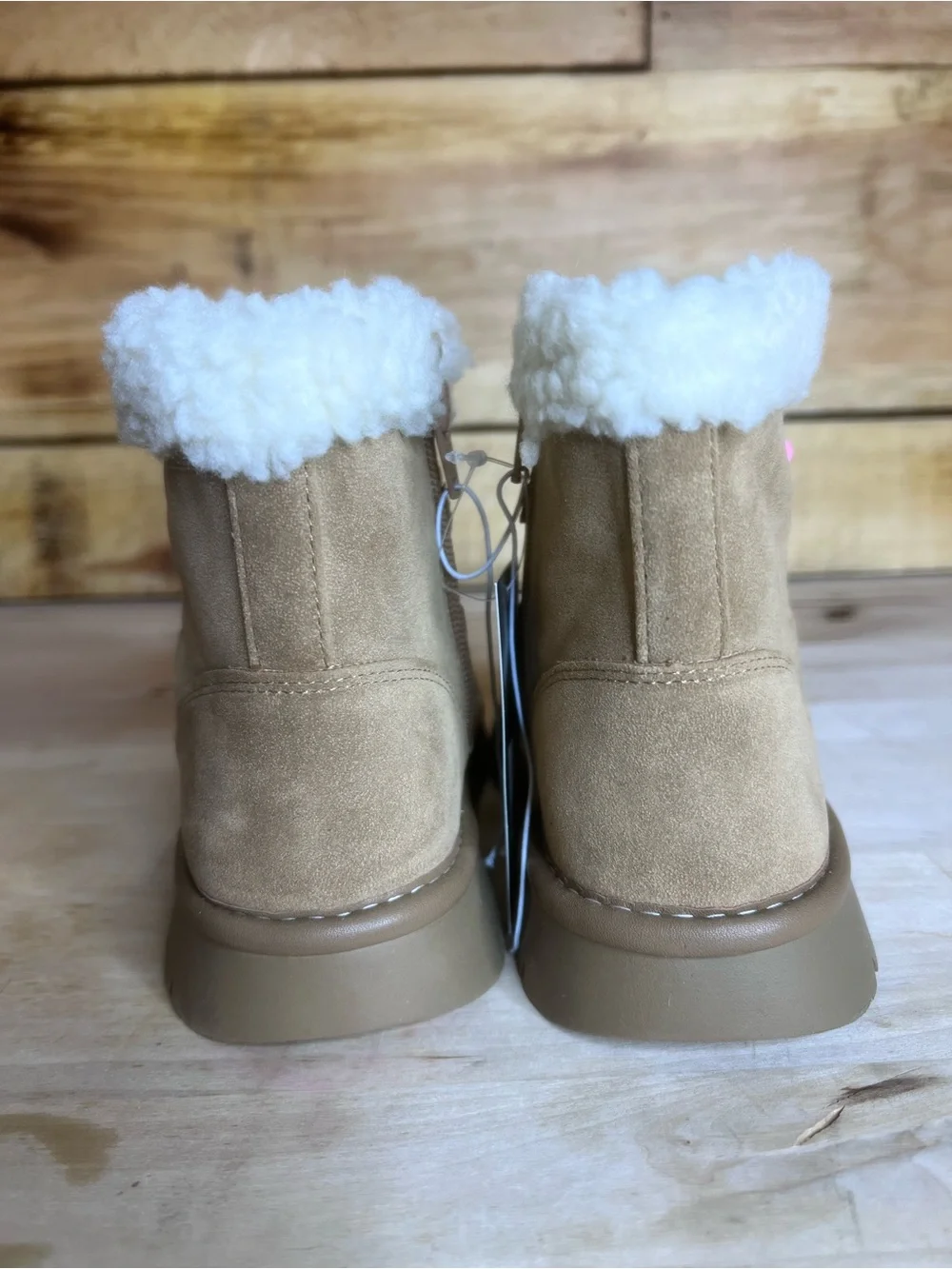 Art Class Char Girls' Faux-Sherpa Beaded Lace-Up Boots NWT Size 13